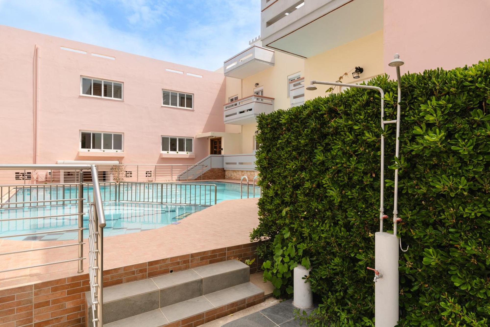 Thelesi Apartments Stalos Exterior photo