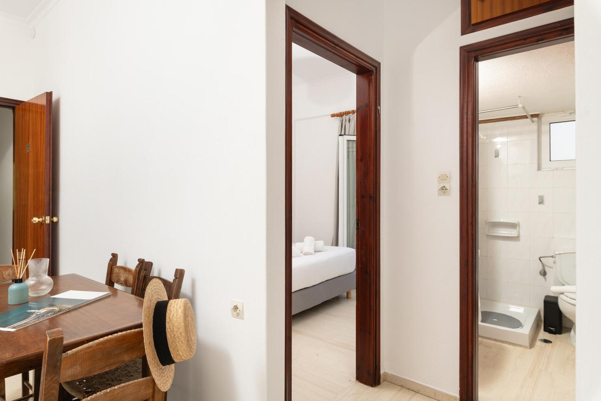 Thelesi Apartments Stalos Exterior photo
